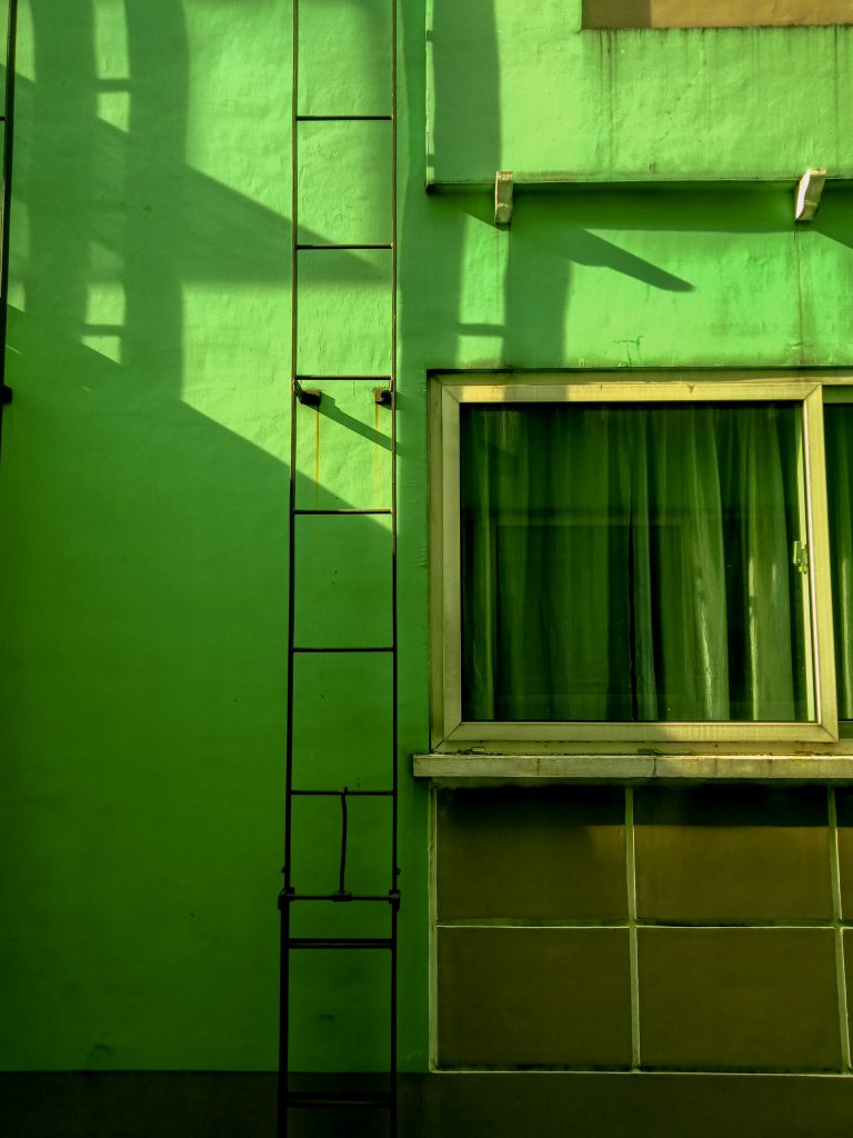 groen geschilderd huis
